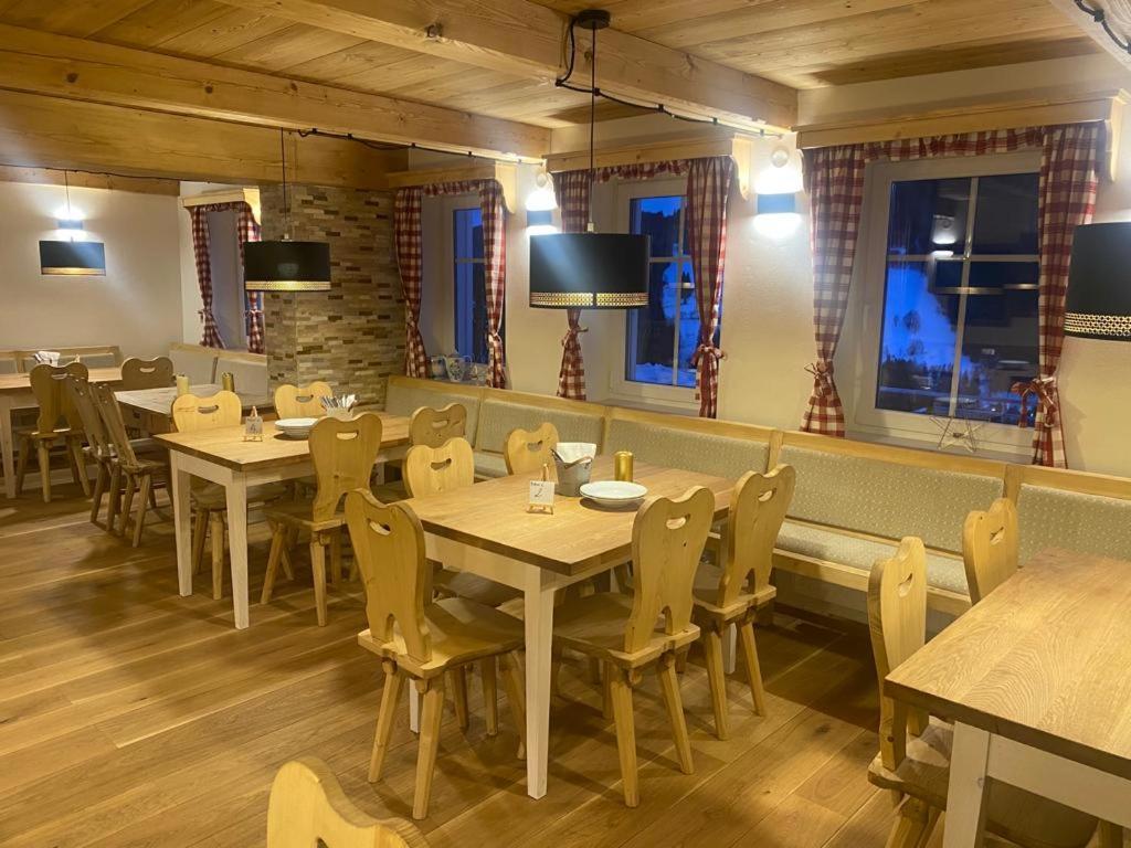 Pod Lesem Guest house